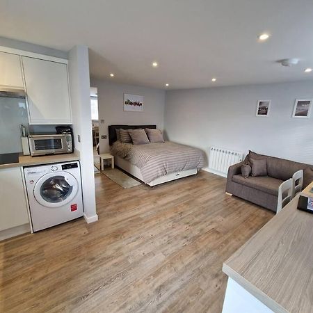 The Patch Apartment Brighton Екстериор снимка