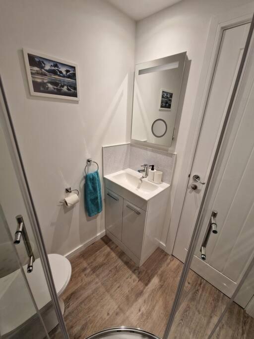 The Patch Apartment Brighton Екстериор снимка